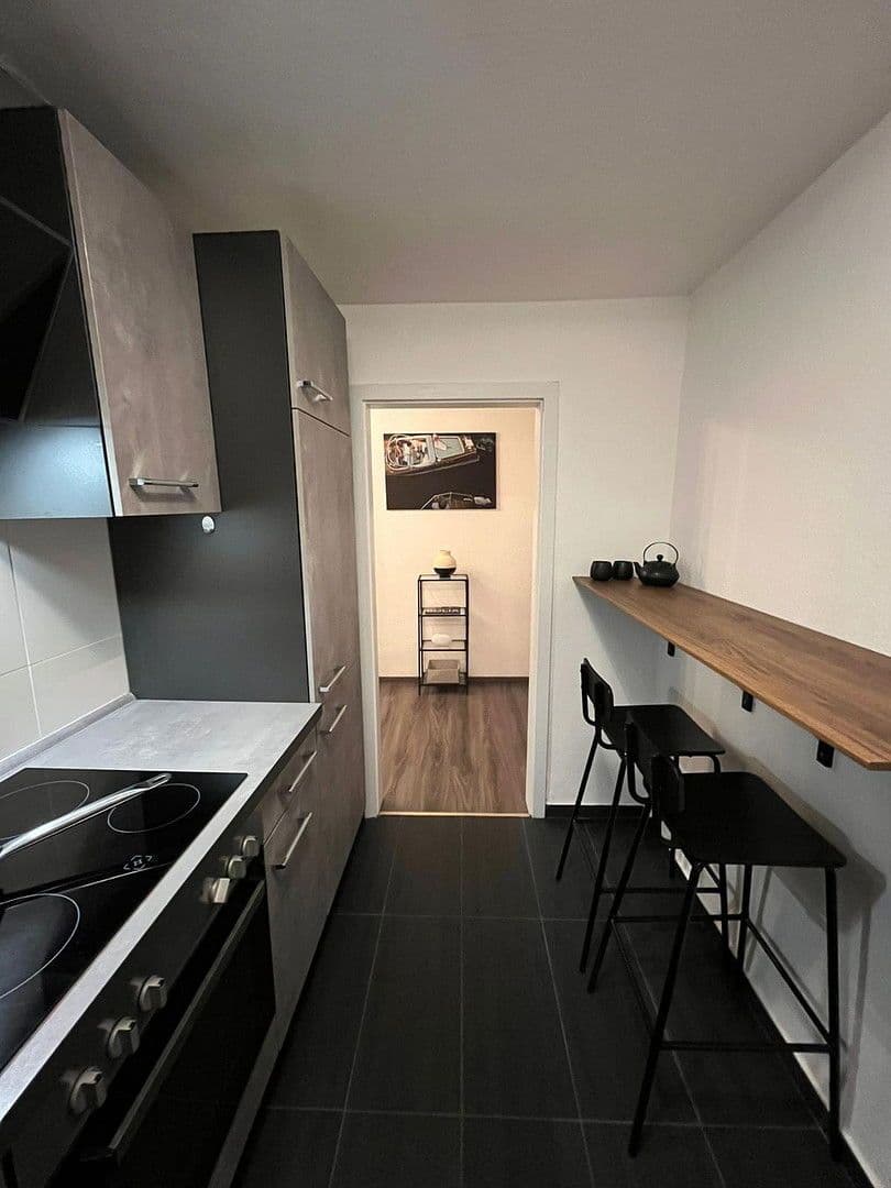 Pronájem bytu 2+1 53 m², Stuttgart, Bádensko-Württembersko Pronájem bytu 2+1 53 m², Stuttgart, Bádensko-Württembersko