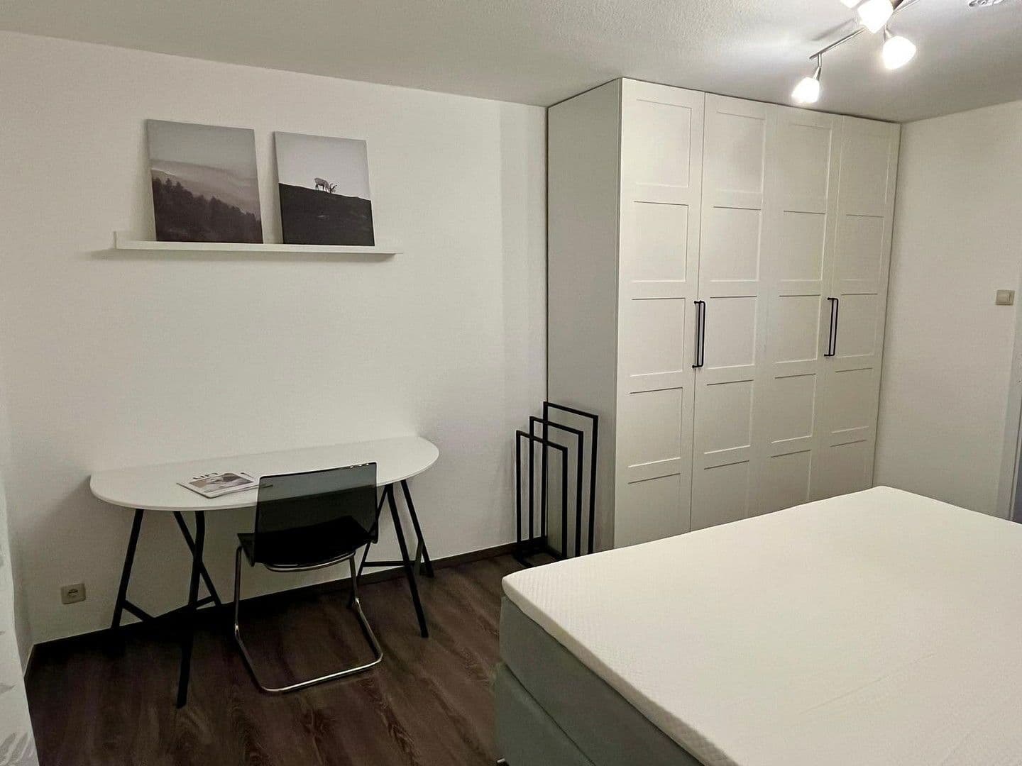 Pronájem bytu 2+1 53 m², Stuttgart, Bádensko-Württembersko Pronájem bytu 2+1 53 m², Stuttgart, Bádensko-Württembersko