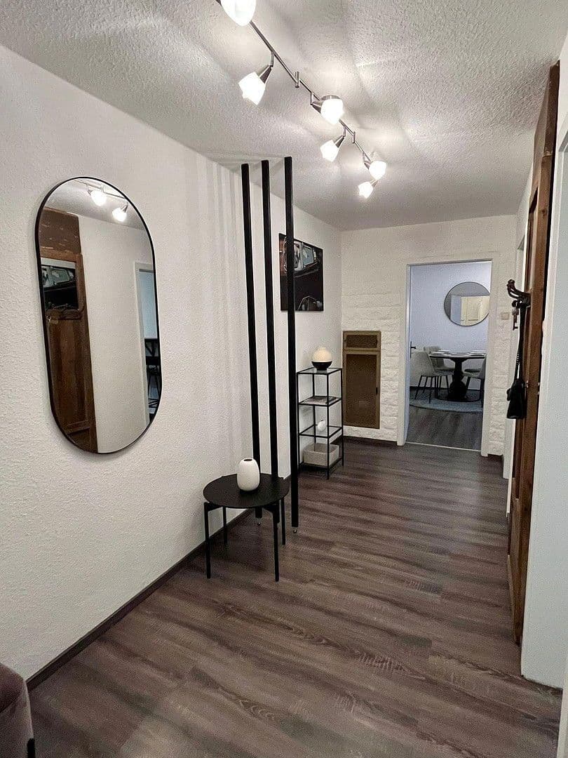 Pronájem bytu 2+1 53 m², Stuttgart, Bádensko-Württembersko Pronájem bytu 2+1 53 m², Stuttgart, Bádensko-Württembersko