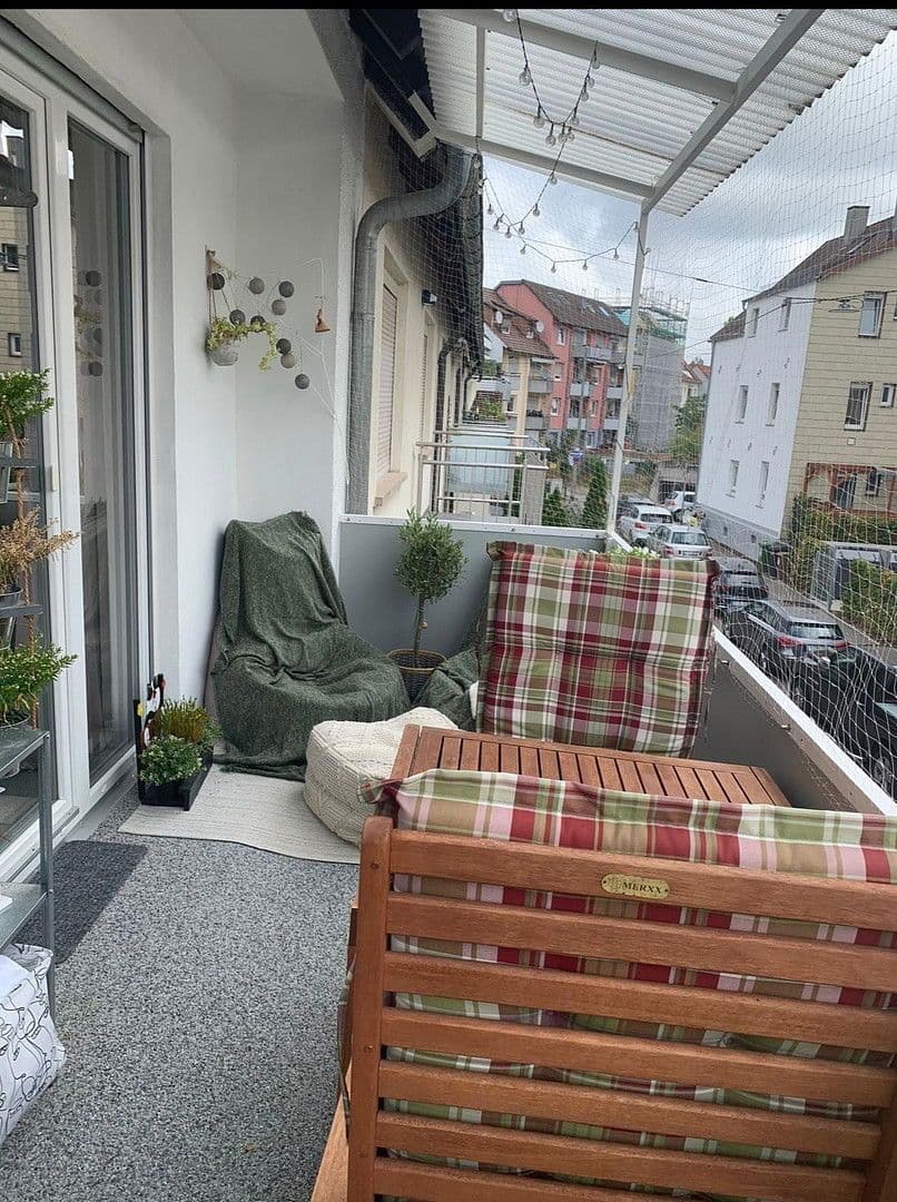 Pronájem bytu 2+1 61 m², Brandgasse 10, Stuttgart, Bádensko-Württembersko Pronájem bytu 2+1 61 m², Brandgasse 10, Stuttgart, Bádensko-Württembersko