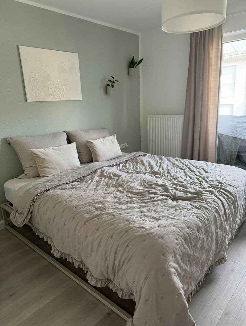 Pronájem bytu 2+1 61 m², Brandgasse 10, Stuttgart, Bádensko-Württembersko Pronájem bytu 2+1 61 m², Brandgasse 10, Stuttgart, Bádensko-Württembersko