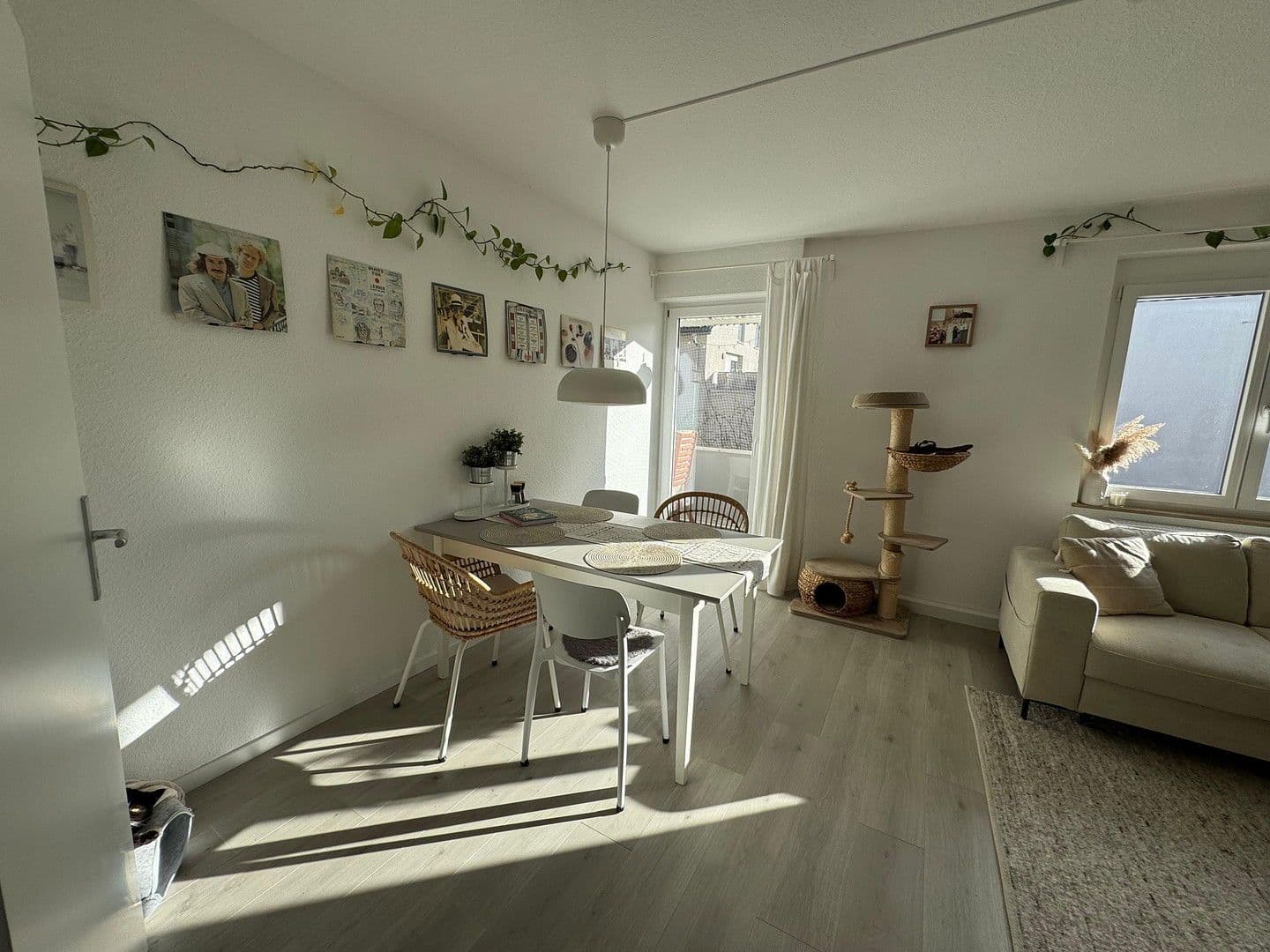 Pronájem bytu 2+1 61 m², Brandgasse 10, Stuttgart, Bádensko-Württembersko Pronájem bytu 2+1 61 m², Brandgasse 10, Stuttgart, Bádensko-Württembersko