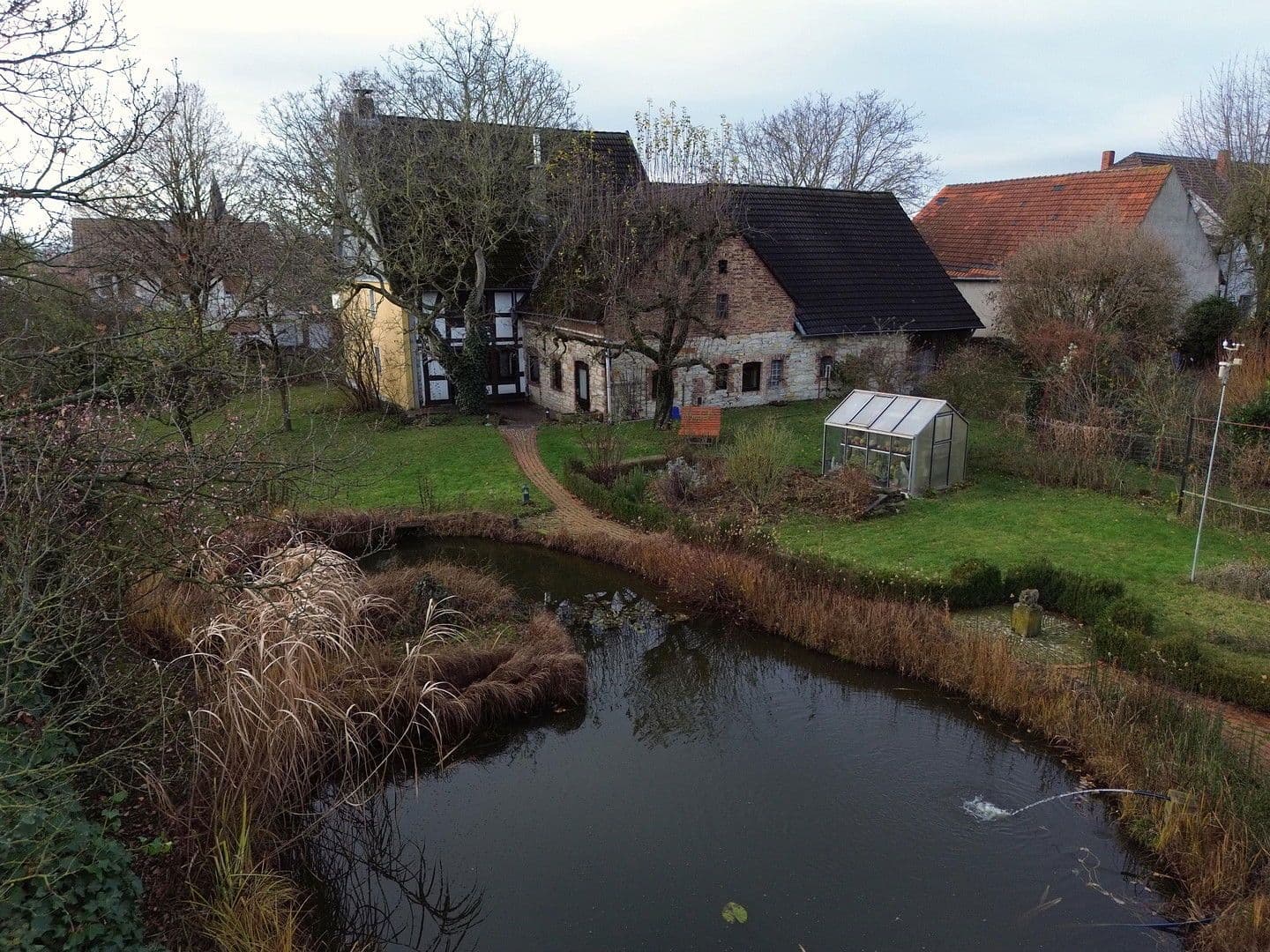Prodej domu 191 m², pozemek 1.254 m², Im Knick 9, Paderborn, Severní Porýní-Vestfálsko Prodej domu 191 m², pozemek 1.254 m², Im Knick 9, Paderborn, Severní Porýní-Vestfálsko