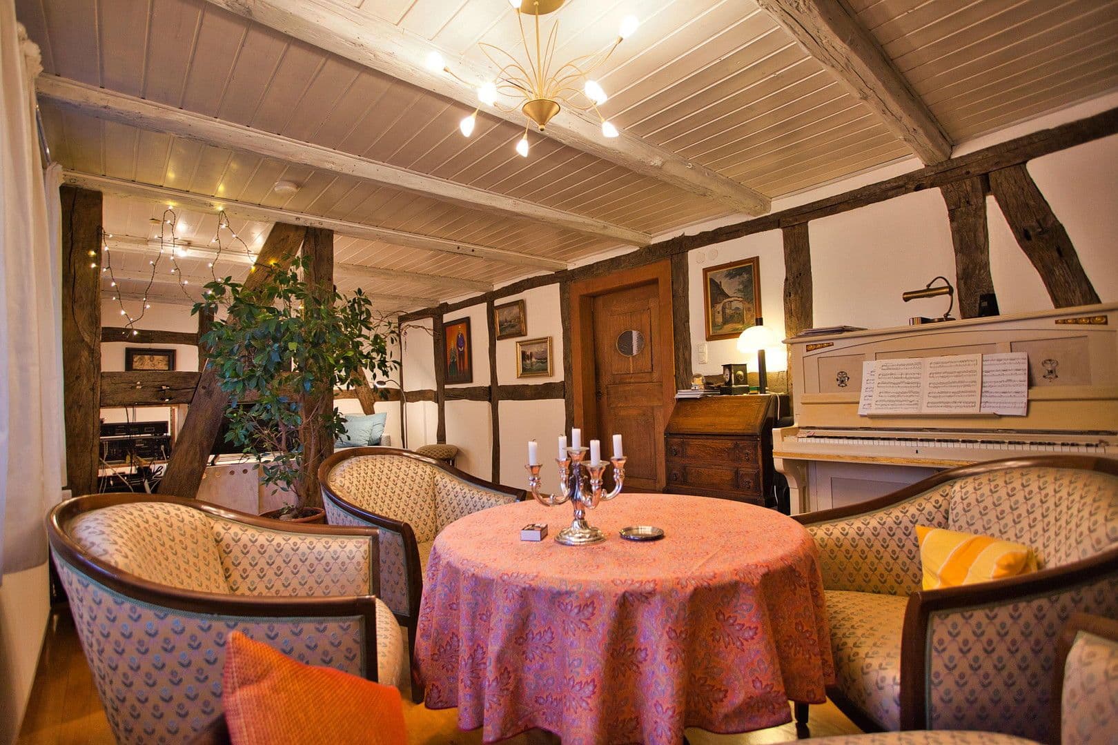 Prodej domu 191 m², pozemek 1.254 m², Im Knick 9, Paderborn, Severní Porýní-Vestfálsko Prodej domu 191 m², pozemek 1.254 m², Im Knick 9, Paderborn, Severní Porýní-Vestfálsko