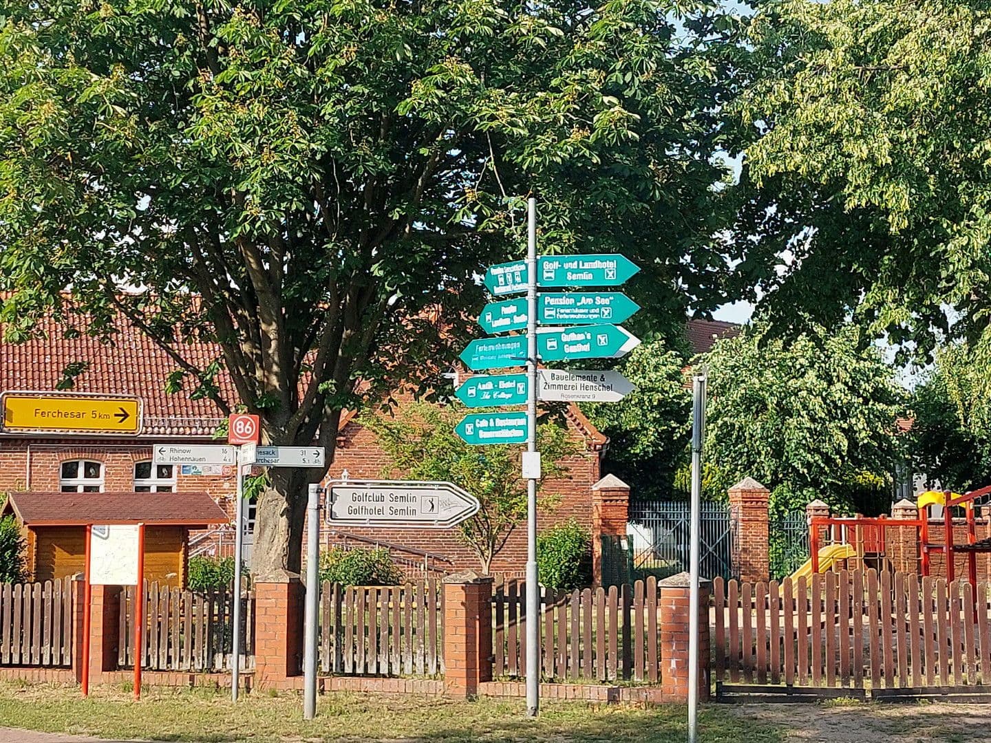 Prodej pozemku 6.217 m², Rathenow, Braniborsko Prodej pozemku 6.217 m², Rathenow, Braniborsko