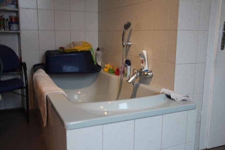 Pronájem bytu 4+1 110 m², Coburger Allee 17, Sonneberg, Durynsko Pronájem bytu 4+1 110 m², Coburger Allee 17, Sonneberg, Durynsko