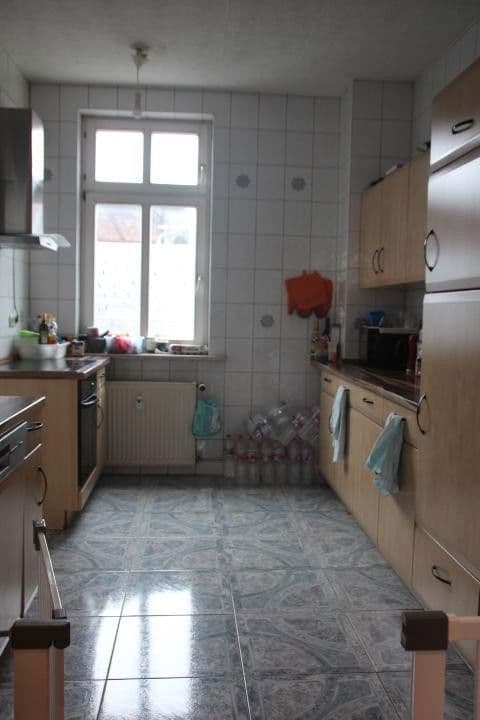 Pronájem bytu 4+1 110 m², Coburger Allee 17, Sonneberg, Durynsko Pronájem bytu 4+1 110 m², Coburger Allee 17, Sonneberg, Durynsko