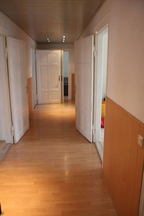 Pronájem bytu 4+1 110 m², Coburger Allee 17, Sonneberg, Durynsko Pronájem bytu 4+1 110 m², Coburger Allee 17, Sonneberg, Durynsko