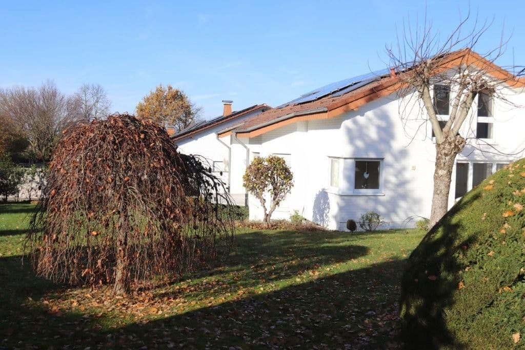 Prodej domu 202 m², pozemek 990 m², Paderborn, Severní Porýní-Vestfálsko Prodej domu 202 m², pozemek 990 m², Paderborn, Severní Porýní-Vestfálsko