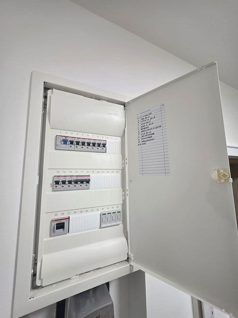 Prodej bytu 2+1 57 m², Eosander Str.36, Berlin, Berlín Prodej bytu 2+1 57 m², Eosander Str.36, Berlin, Berlín