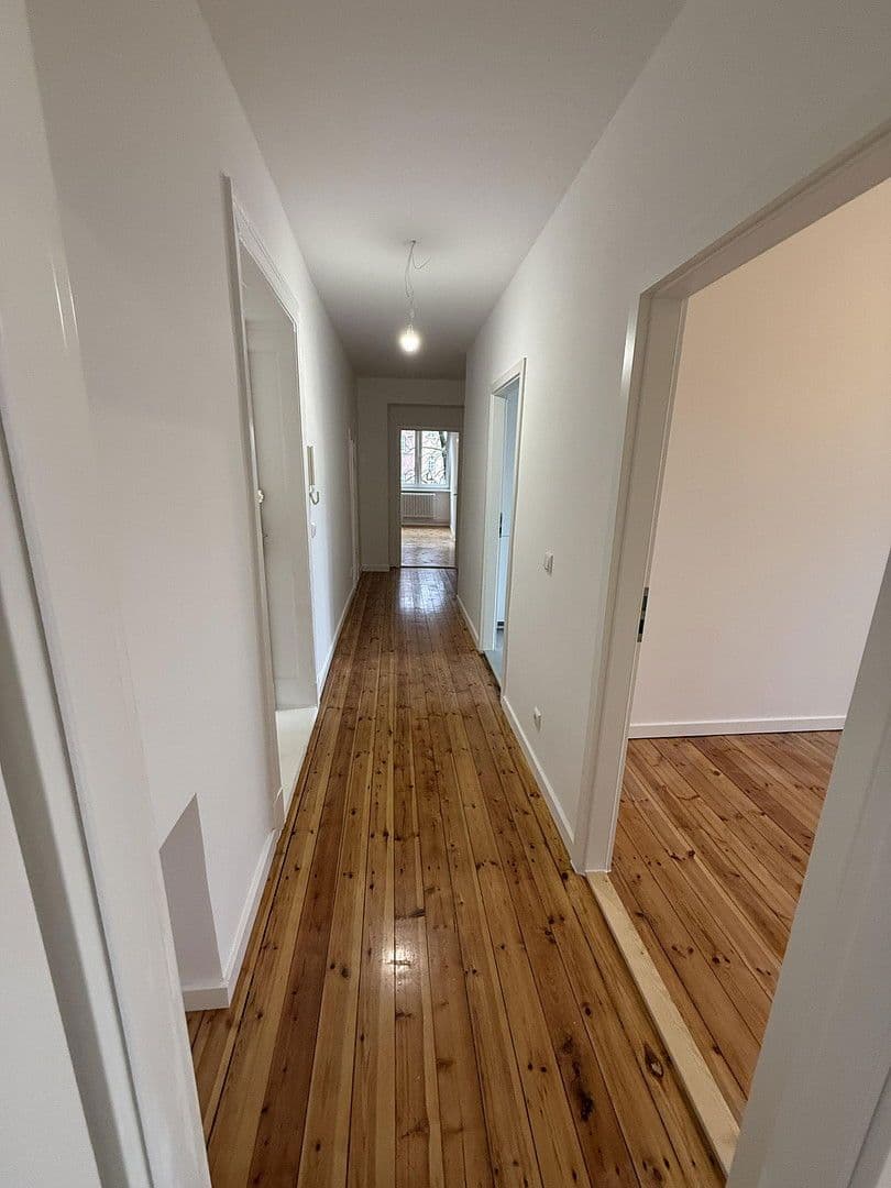 Pronájem bytu 5+1 105 m², Schlangenbader Straße, Berlin, Berlín Pronájem bytu 5+1 105 m², Schlangenbader Straße, Berlin, Berlín