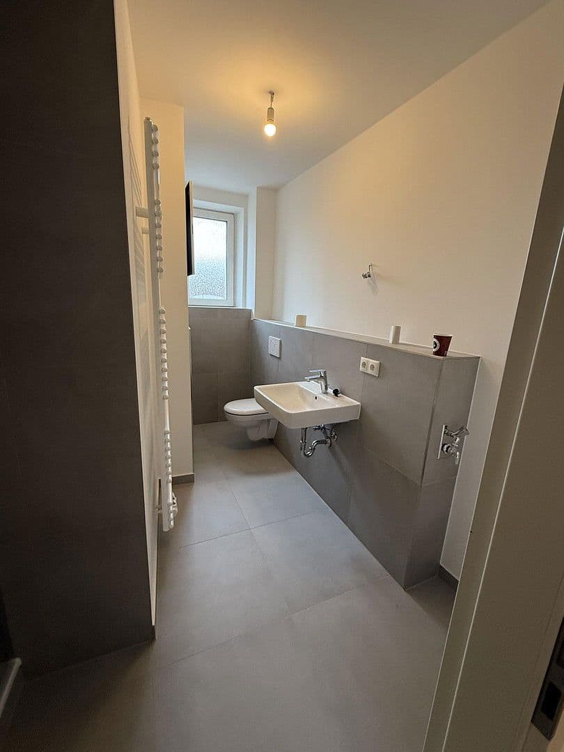 Pronájem bytu 5+1 105 m², Schlangenbader Straße, Berlin, Berlín Pronájem bytu 5+1 105 m², Schlangenbader Straße, Berlin, Berlín