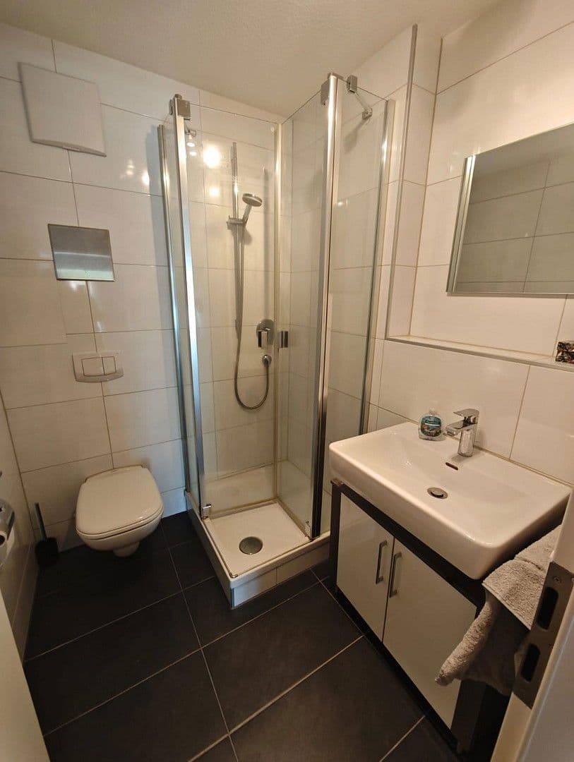 Prodej bytu 4+1 120 m², Kernerstr. 5/1, Holzgerlingen, Bádensko-Württembersko Prodej bytu 4+1 120 m², Kernerstr. 5/1, Holzgerlingen, Bádensko-Württembersko