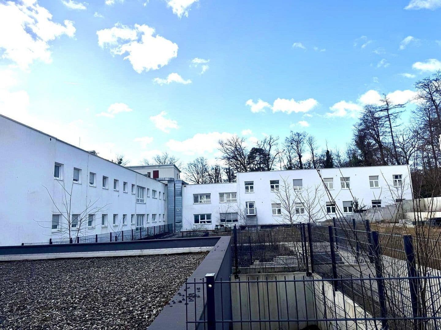 Prodej domu 7.645 m², pozemek 10.000 m², Nidda, Hessen Prodej domu 7.645 m², pozemek 10.000 m², Nidda, Hessen
