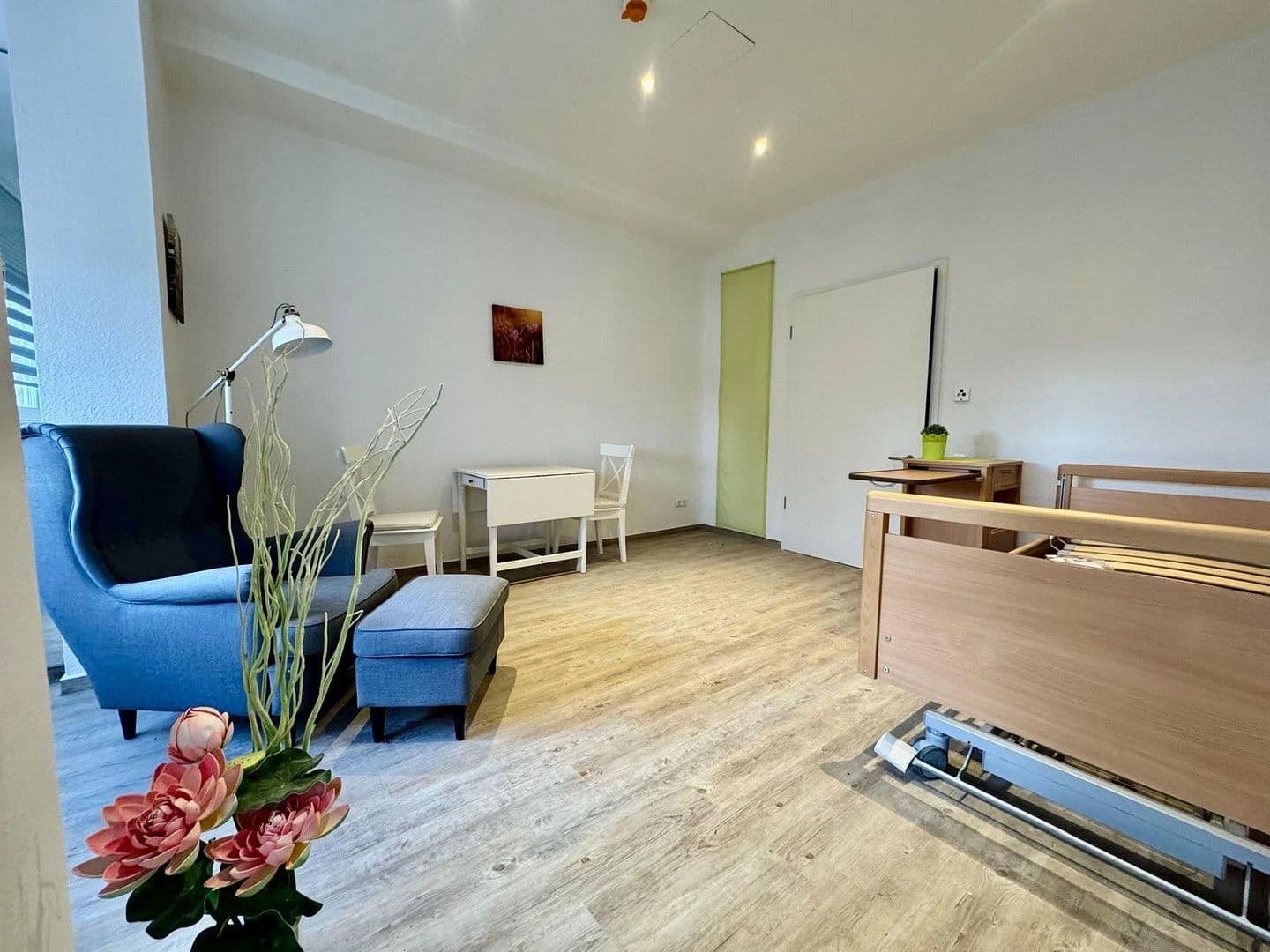 Prodej domu 7.645 m², pozemek 10.000 m², Nidda, Hessen Prodej domu 7.645 m², pozemek 10.000 m², Nidda, Hessen