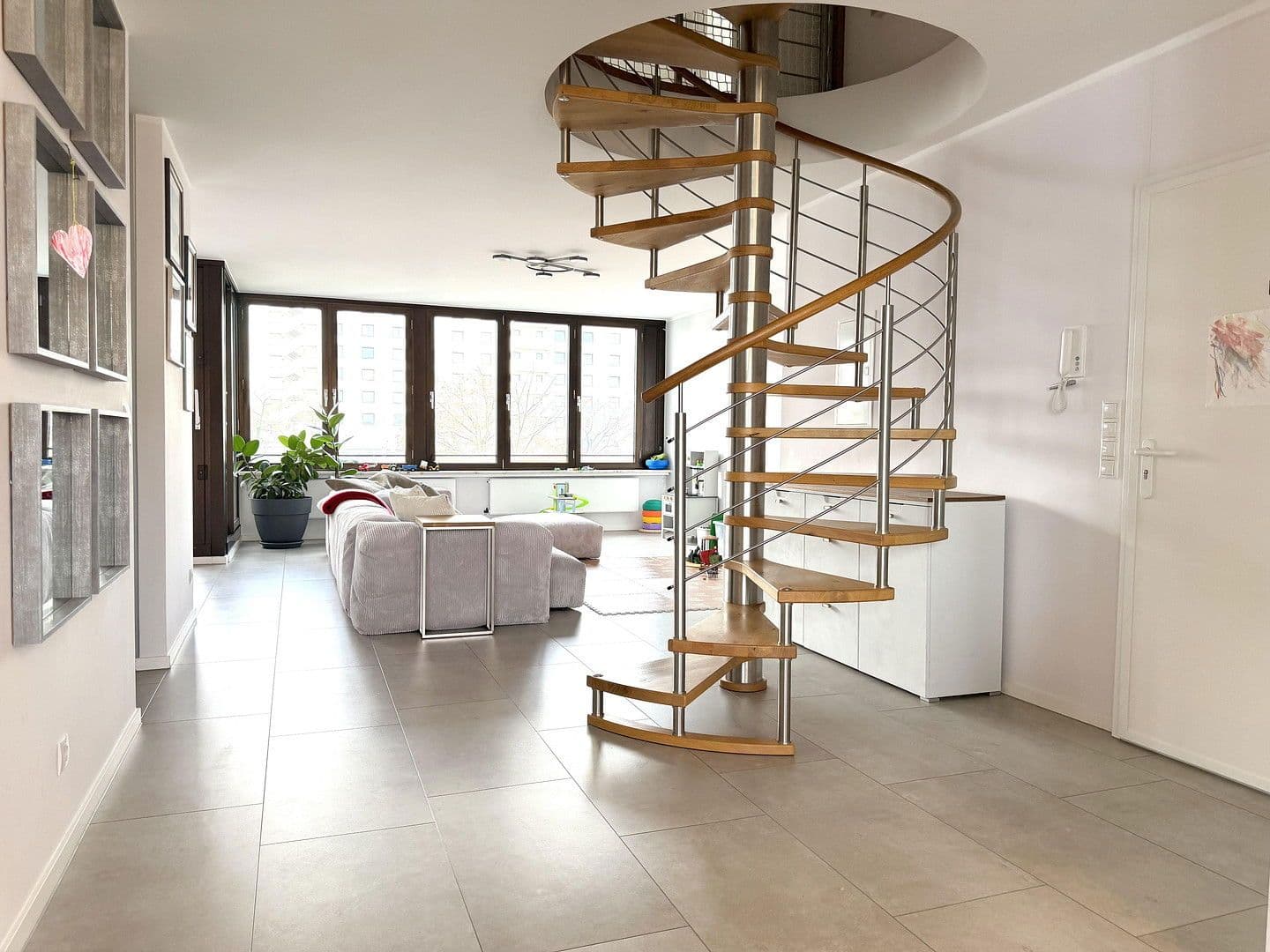 Prodej bytu 5+1 178 m², Bonn, Severní Porýní-Vestfálsko Prodej bytu 5+1 178 m², Bonn, Severní Porýní-Vestfálsko