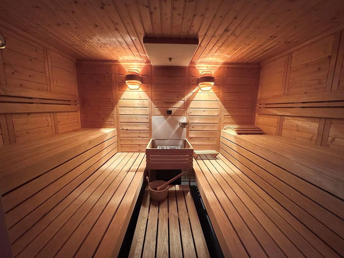 Prodej bytu 5+1 178 m², Bonn, Severní Porýní-Vestfálsko Prodej bytu 5+1 178 m², Bonn, Severní Porýní-Vestfálsko