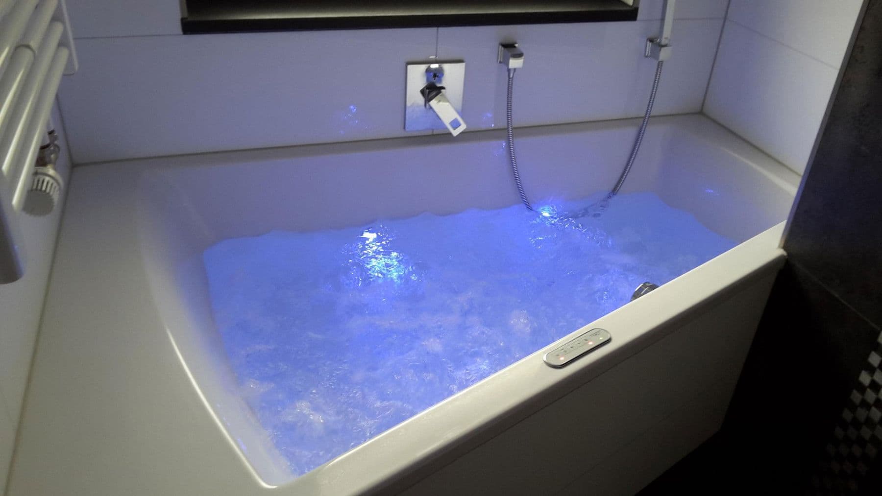 Pronájem bytu 2+1 60 m², Am Schenkenfeld 21 97209 Veitshöchheim, Veitshöchheim, Bavorsko Pronájem bytu 2+1 60 m², Am Schenkenfeld 21 97209 Veitshöchheim, Veitshöchheim, Bavorsko