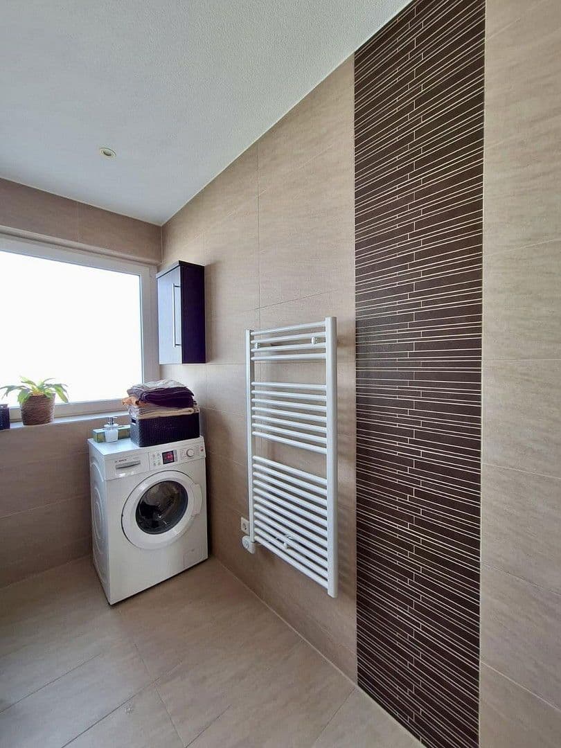 Pronájem bytu 4+kk 120 m², Heilbronn, Bádensko-Württembersko Pronájem bytu 4+kk 120 m², Heilbronn, Bádensko-Württembersko