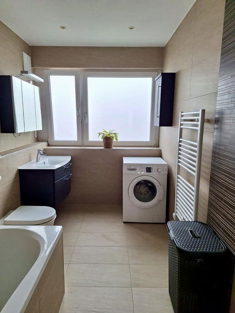 Pronájem bytu 4+kk 120 m², Heilbronn, Bádensko-Württembersko Pronájem bytu 4+kk 120 m², Heilbronn, Bádensko-Württembersko