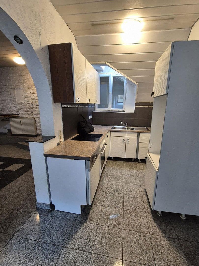 Pronájem bytu 4+kk 90 m², Ebinger Straße 112/1, Burladingen, Bádensko-Württembersko Pronájem bytu 4+kk 90 m², Ebinger Straße 112/1, Burladingen, Bádensko-Württembersko