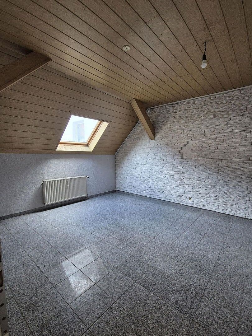 Pronájem bytu 4+kk 90 m², Ebinger Straße 112/1, Burladingen, Bádensko-Württembersko Pronájem bytu 4+kk 90 m², Ebinger Straße 112/1, Burladingen, Bádensko-Württembersko