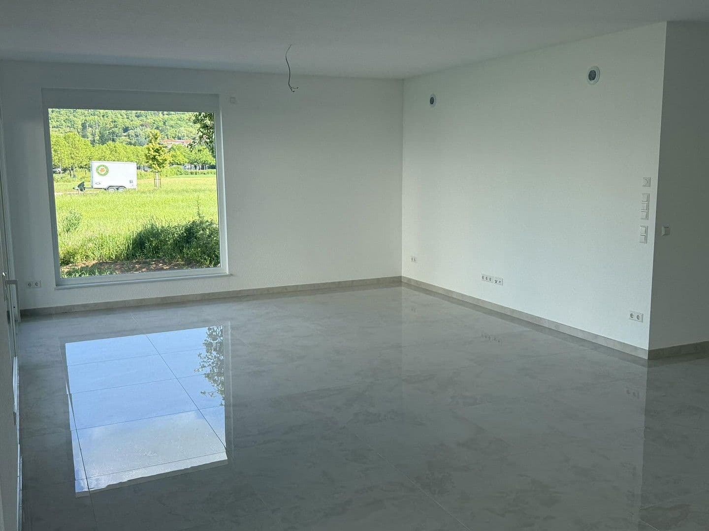 Pronájem bytu 3+1 127 m², Thomas-Schreiber-Weg 3, Bad Mergentheim, Bádensko-Württembersko Pronájem bytu 3+1 127 m², Thomas-Schreiber-Weg 3, Bad Mergentheim, Bádensko-Württembersko