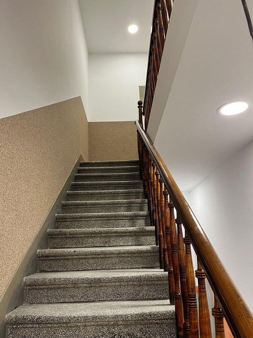 Pronájem bytu 1+1 25 m², Gumprechtstr. 2, Köln, Severní Porýní-Vestfálsko Pronájem bytu 1+1 25 m², Gumprechtstr. 2, Köln, Severní Porýní-Vestfálsko