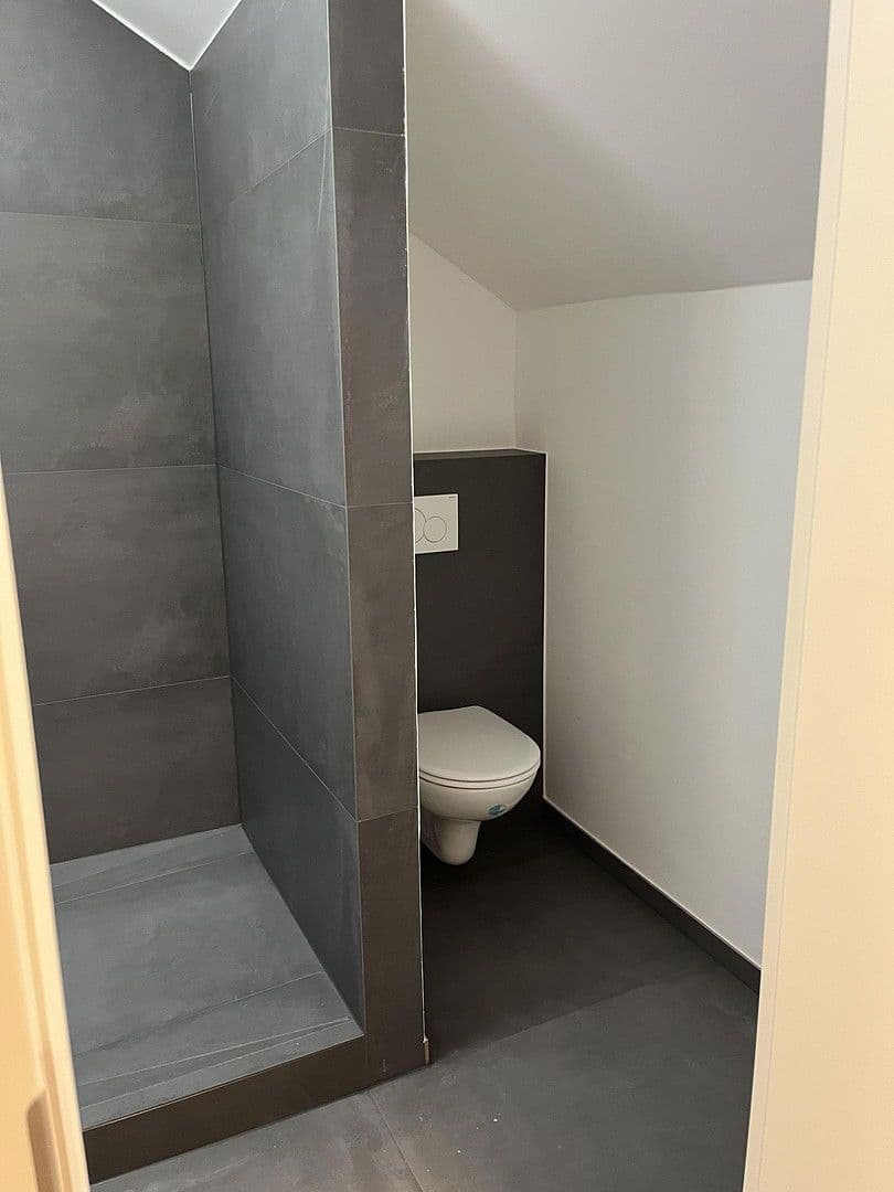 Pronájem bytu 1+kk 30 m², Gumprechtstr. 2, Köln, Severní Porýní-Vestfálsko Pronájem bytu 1+kk 30 m², Gumprechtstr. 2, Köln, Severní Porýní-Vestfálsko