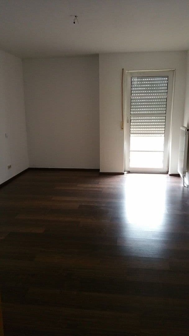 Pronájem bytu 3+1 83 m², Rüsselsheim am Main, Hessen Pronájem bytu 3+1 83 m², Rüsselsheim am Main, Hessen