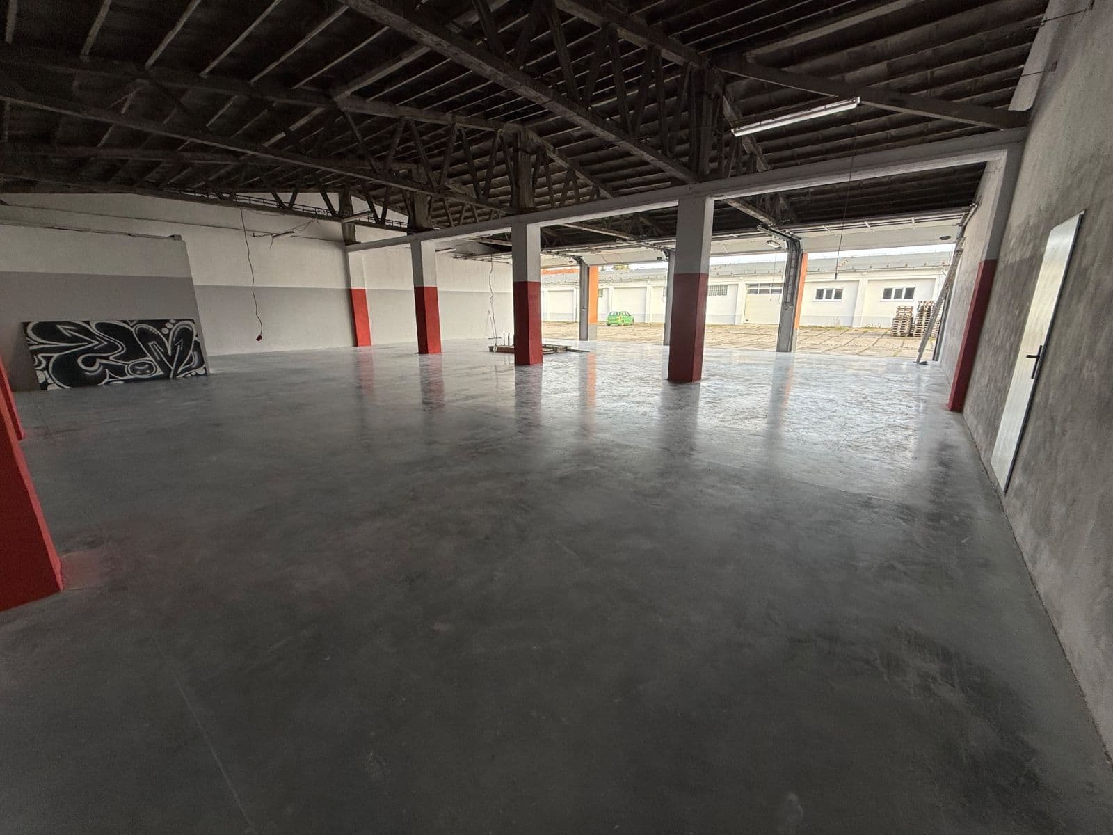 Pronájem garáže 340 m², Domažlice, Plzeňský kraj Pronájem garáže 340 m², Domažlice, Plzeňský kraj