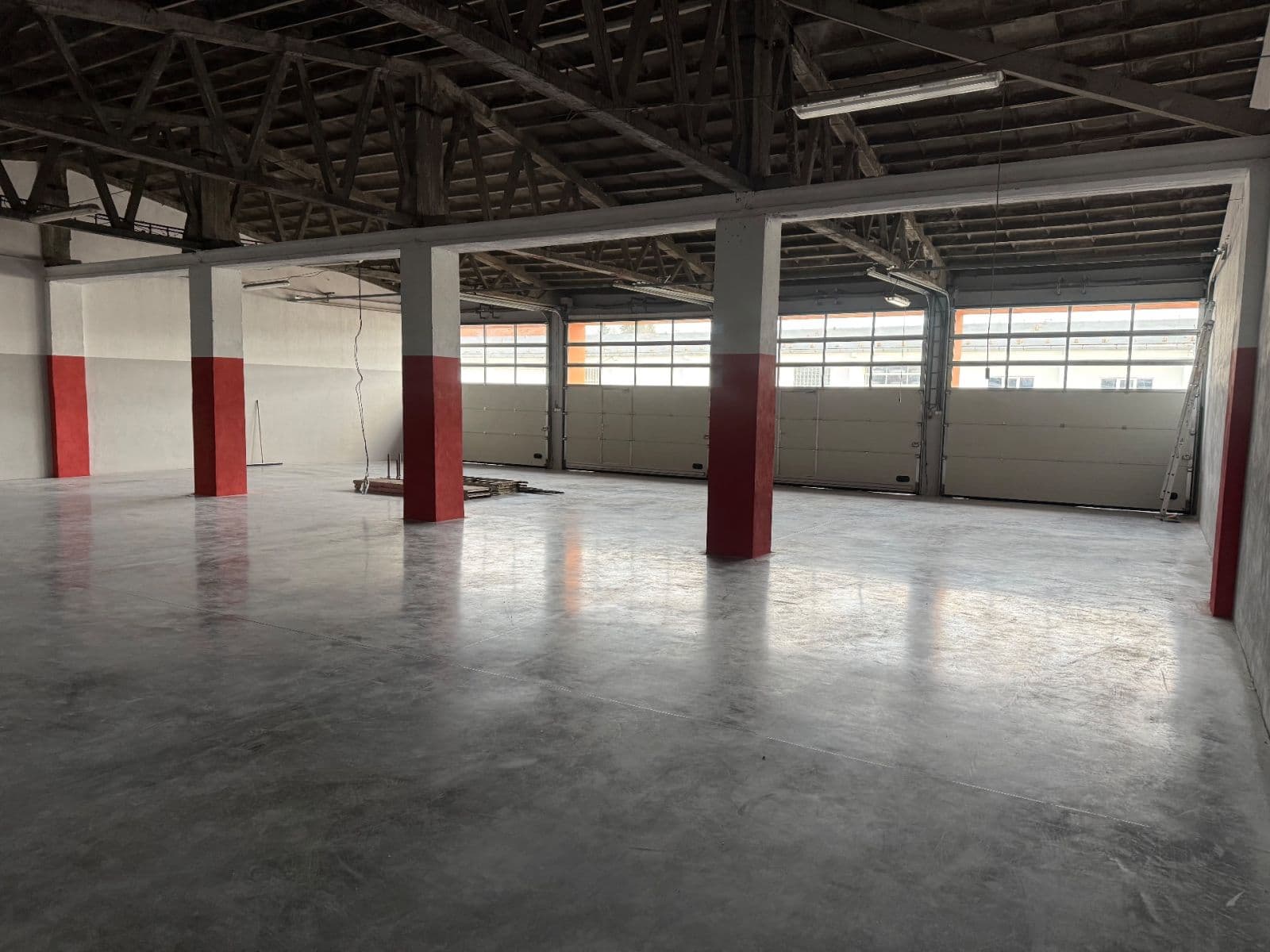 Pronájem garáže 340 m², Domažlice, Plzeňský kraj Pronájem garáže 340 m², Domažlice, Plzeňský kraj