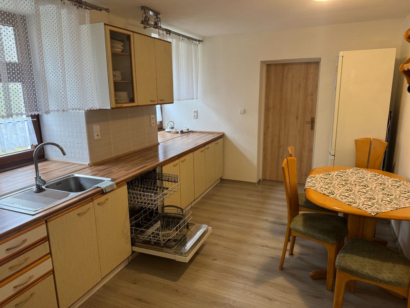 Pronájem bytu 3+1 95 m², Protivín, Jihočeský kraj Pronájem bytu 3+1 95 m², Protivín, Jihočeský kraj