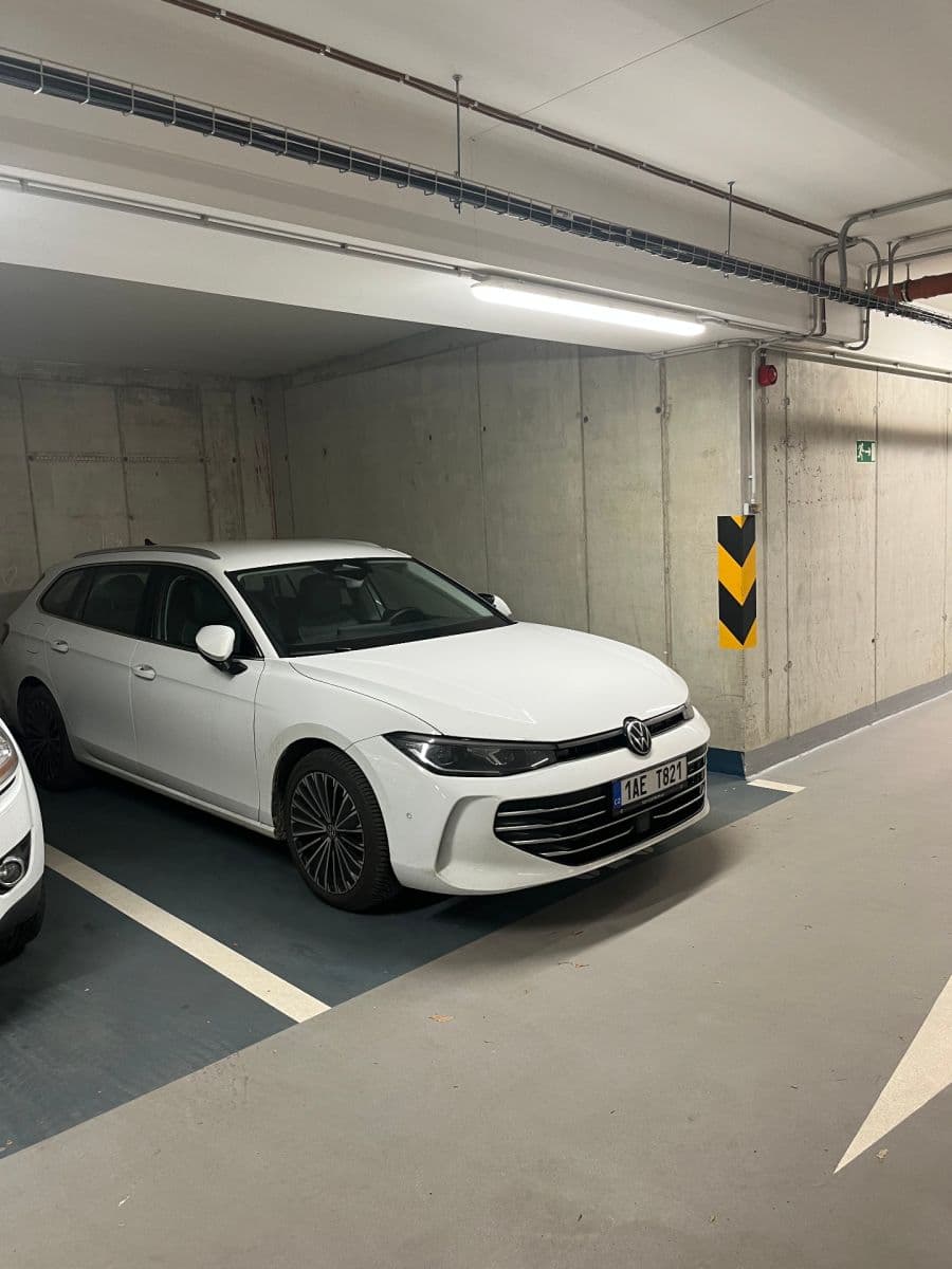 Pronájem garáže 16 m², U Hostavického potoka, Praha, Praha Pronájem garáže 16 m², U Hostavického potoka, Praha, Praha