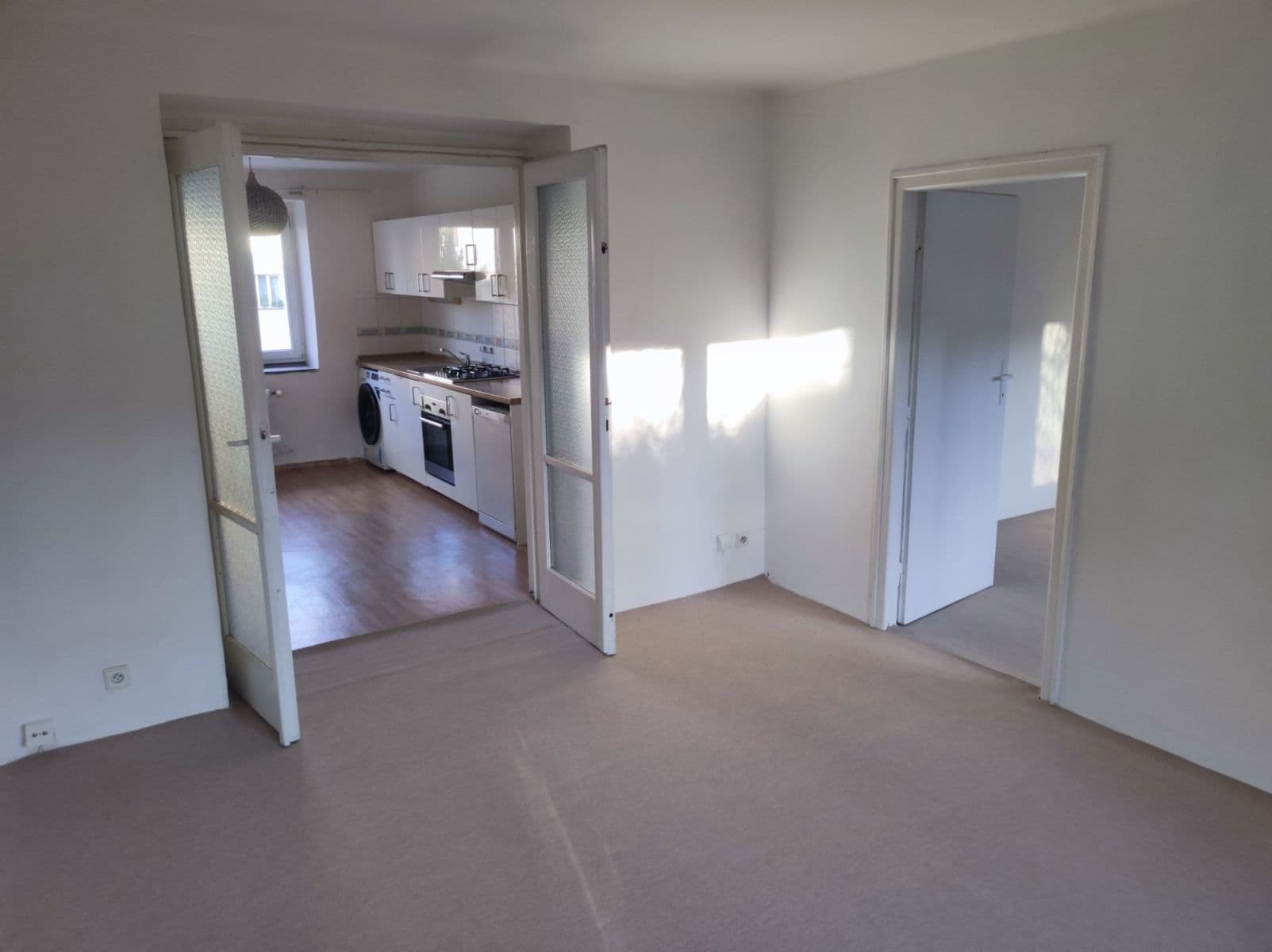 Pronájem bytu 2+1 50 m², Jeremenkova, Praha, Praha Pronájem bytu 2+1 50 m², Jeremenkova, Praha, Praha