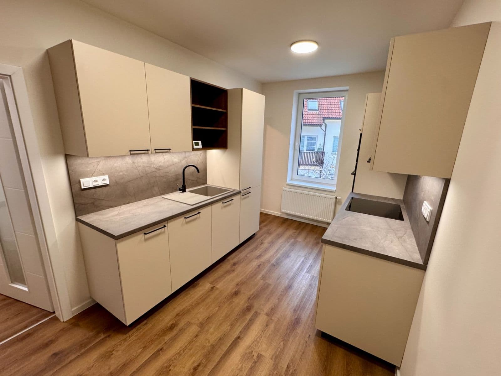 Pronájem bytu 1+1 41 m², Na Mokřině, Praha, Praha Pronájem bytu 1+1 41 m², Na Mokřině, Praha, Praha