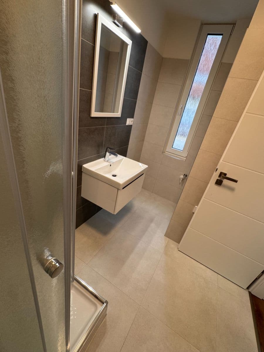 Pronájem bytu 1+1 41 m², Na Mokřině, Praha, Praha Pronájem bytu 1+1 41 m², Na Mokřině, Praha, Praha