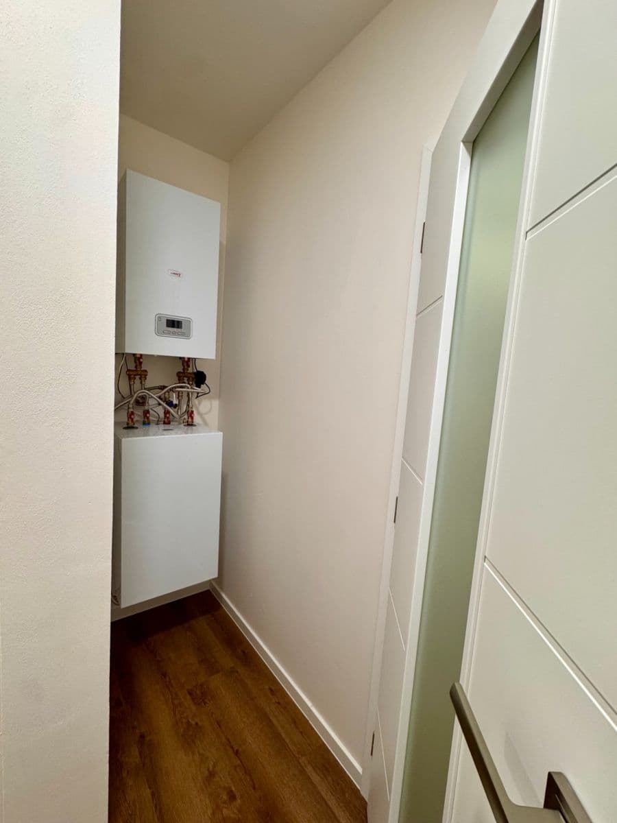 Pronájem bytu 1+1 41 m², Na Mokřině, Praha, Praha Pronájem bytu 1+1 41 m², Na Mokřině, Praha, Praha