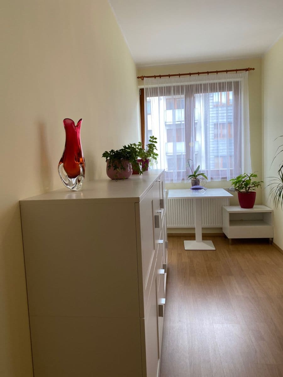 Pronájem bytu 3+kk 80 m², Hanusova, Praha, Praha Pronájem bytu 3+kk 80 m², Hanusova, Praha, Praha
