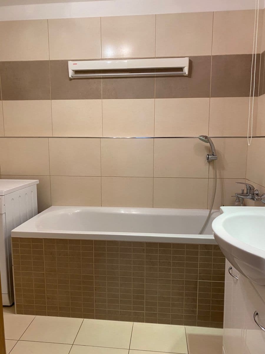 Pronájem bytu 3+kk 80 m², Hanusova, Praha, Praha Pronájem bytu 3+kk 80 m², Hanusova, Praha, Praha