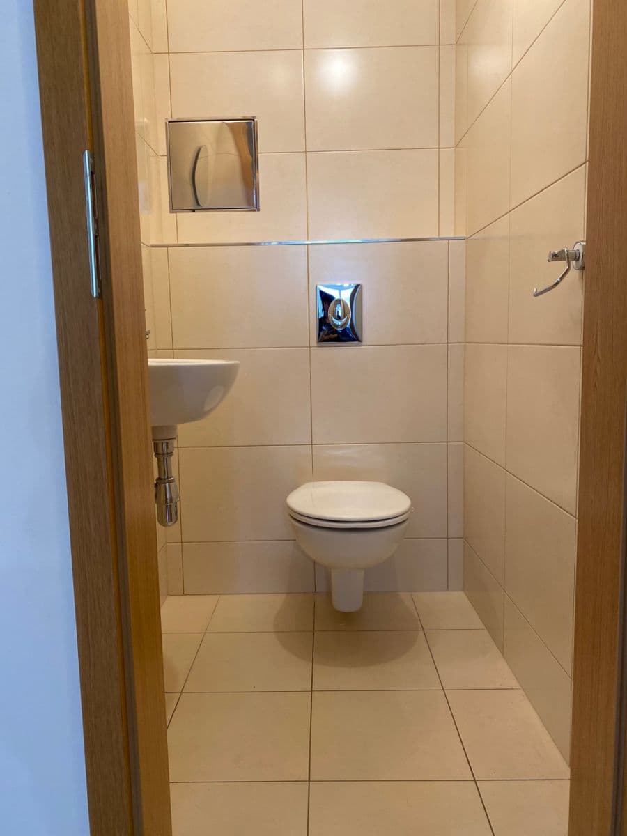 Pronájem bytu 3+kk 80 m², Hanusova, Praha, Praha Pronájem bytu 3+kk 80 m², Hanusova, Praha, Praha