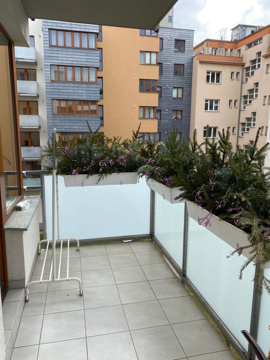 Pronájem bytu 3+kk 80 m², Hanusova, Praha, Praha Pronájem bytu 3+kk 80 m², Hanusova, Praha, Praha