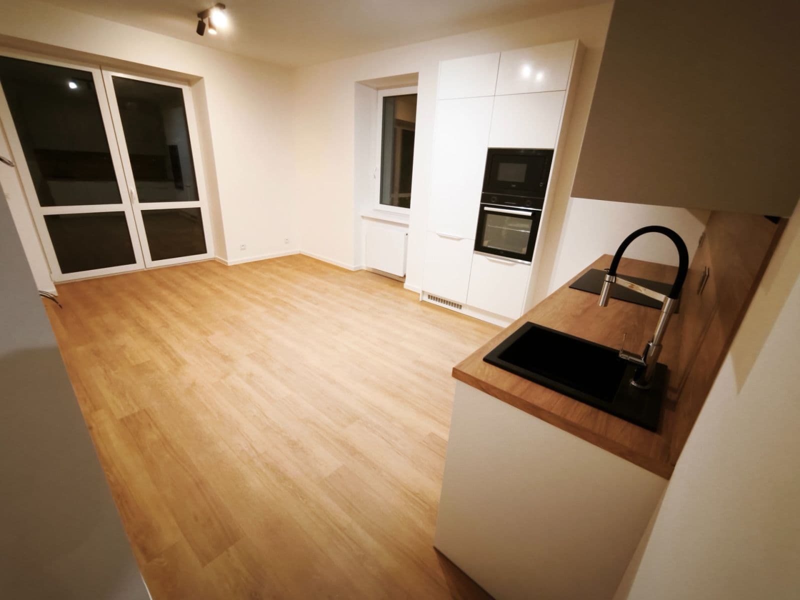 Pronájem bytu 3+kk 61 m², Jižní, Jablonec nad Nisou, Liberecký kraj Pronájem bytu 3+kk 61 m², Jižní, Jablonec nad Nisou, Liberecký kraj