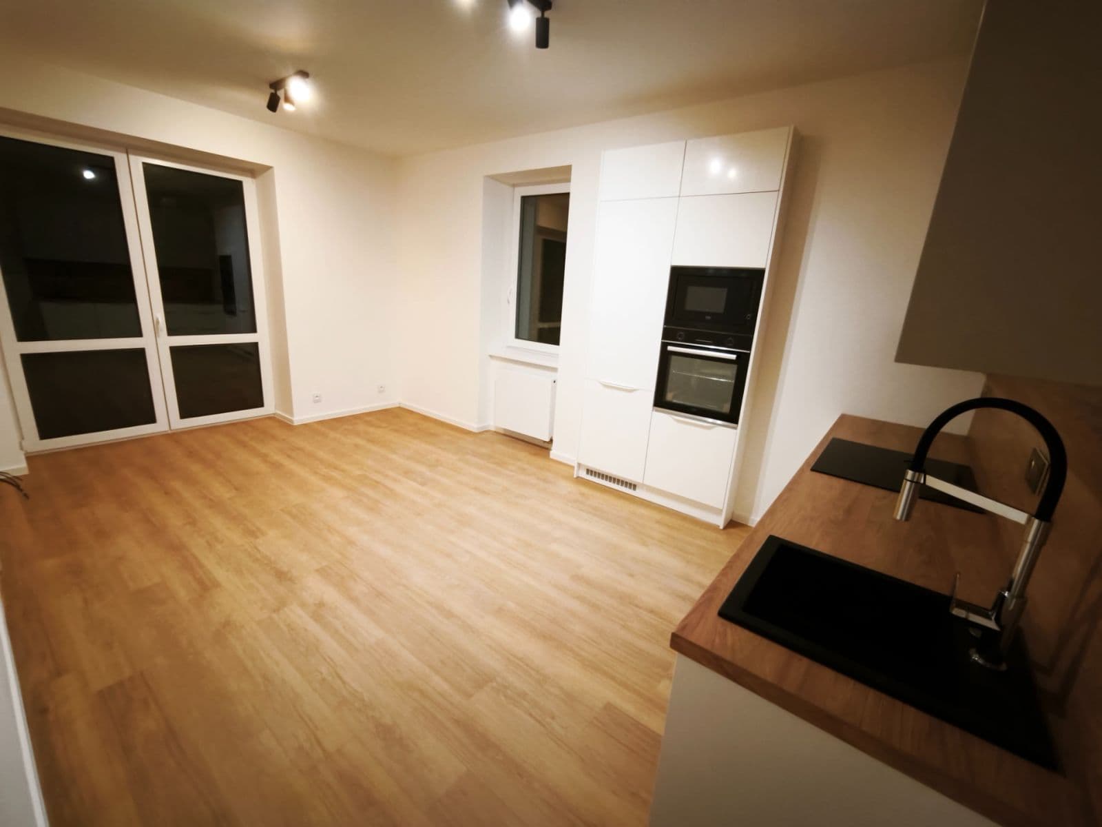 Pronájem bytu 3+kk 61 m², Jižní, Jablonec nad Nisou, Liberecký kraj Pronájem bytu 3+kk 61 m², Jižní, Jablonec nad Nisou, Liberecký kraj