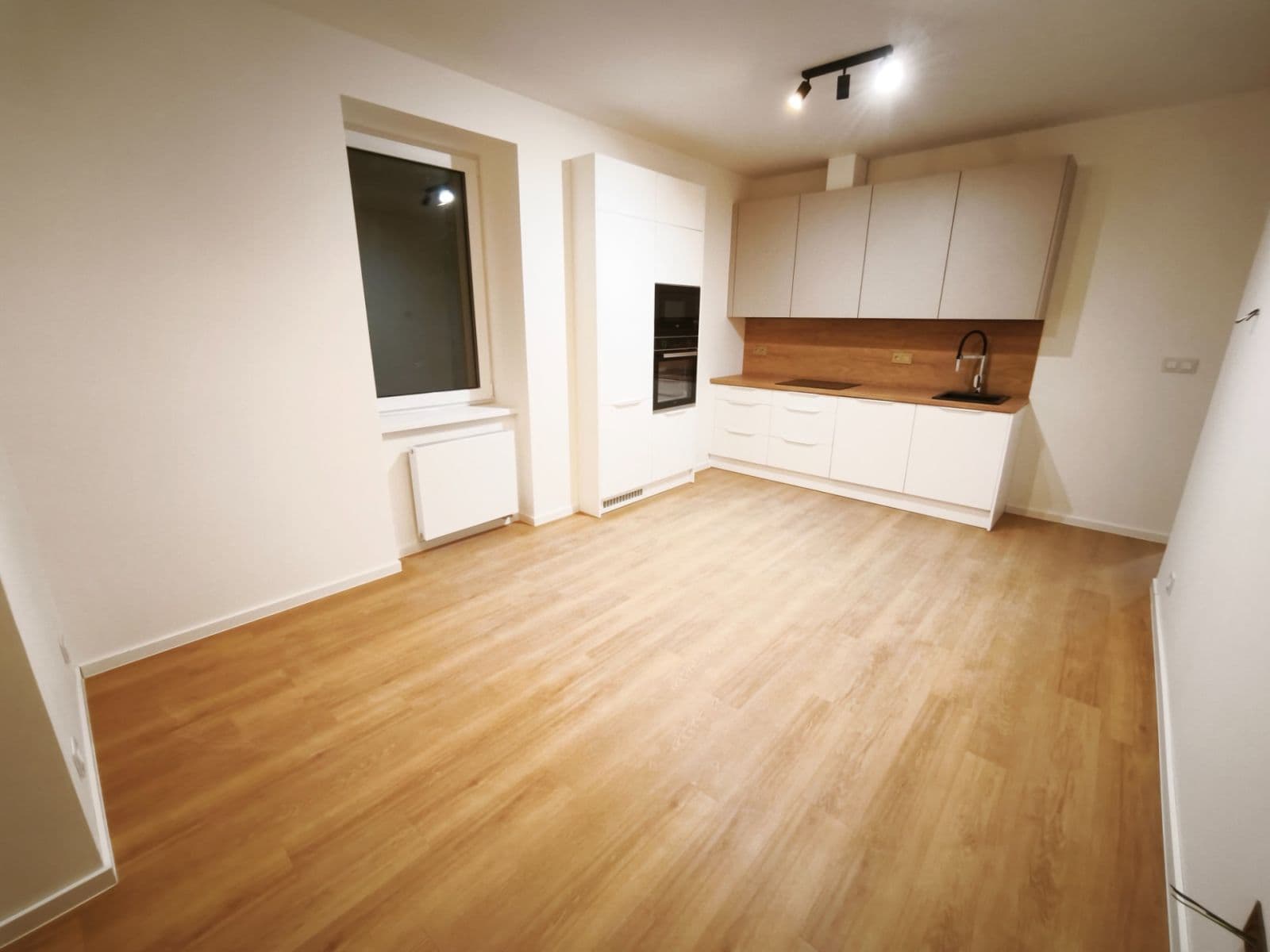 Pronájem bytu 3+kk 61 m², Jižní, Jablonec nad Nisou, Liberecký kraj Pronájem bytu 3+kk 61 m², Jižní, Jablonec nad Nisou, Liberecký kraj