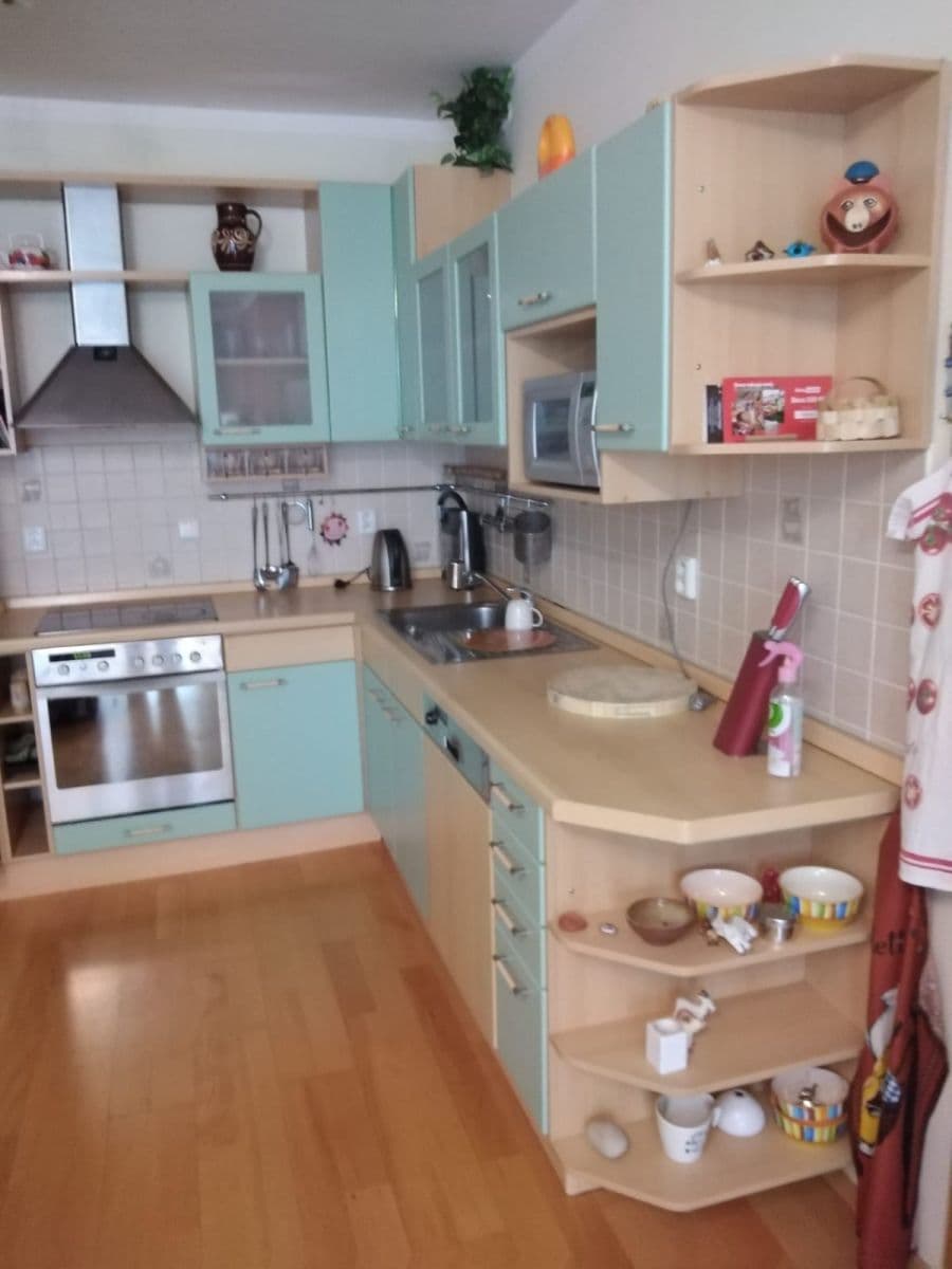 Pronájem bytu 2+kk 49 m², V Zeleném údolí, Praha, Praha Pronájem bytu 2+kk 49 m², V Zeleném údolí, Praha, Praha