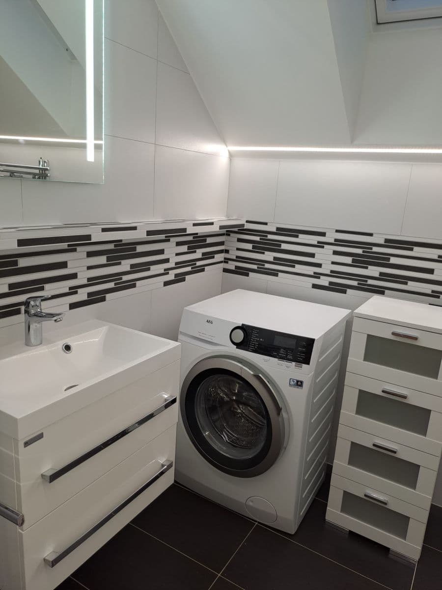 Pronájem bytu 2+1 65 m², Na Zahrádkách, Šlapanice, Jihomoravský kraj Pronájem bytu 2+1 65 m², Na Zahrádkách, Šlapanice, Jihomoravský kraj