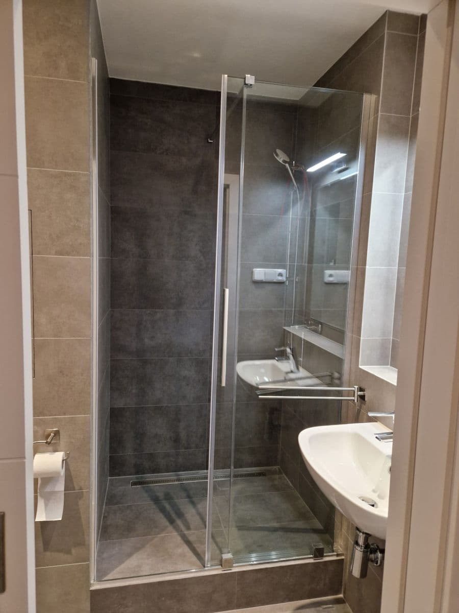 Pronájem bytu 1+kk 31 m², Benkova, Praha, Praha Pronájem bytu 1+kk 31 m², Benkova, Praha, Praha