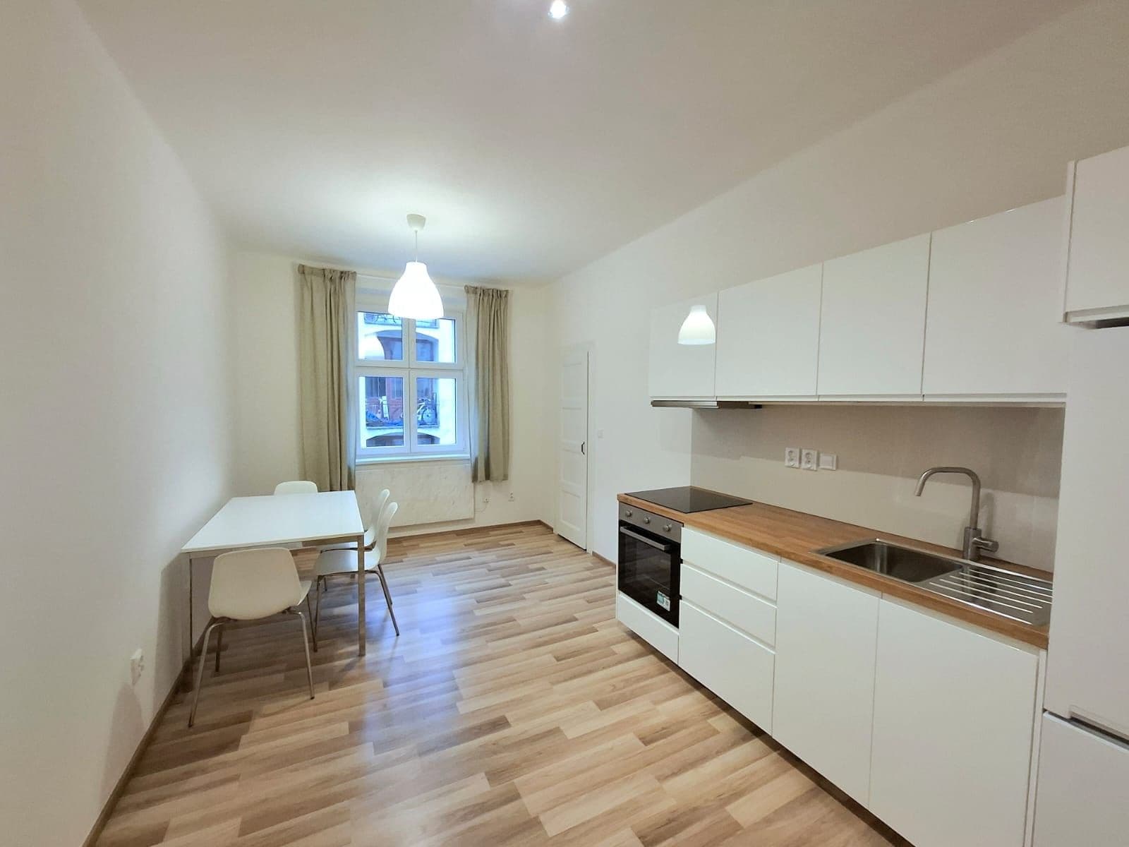 Pronájem bytu 2+kk 47 m², Na Žertvách, Praha, Praha Pronájem bytu 2+kk 47 m², Na Žertvách, Praha, Praha