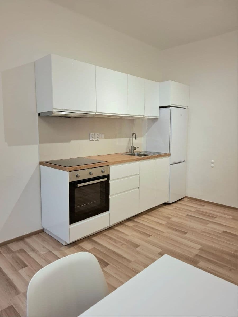 Pronájem bytu 2+kk 47 m², Na Žertvách, Praha, Praha Pronájem bytu 2+kk 47 m², Na Žertvách, Praha, Praha